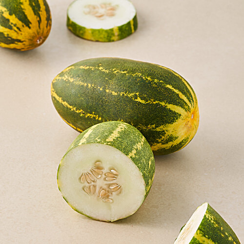 fresho! Mangalore Cucumber, 1 pc (approx. 1-1.5 kg) 