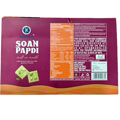 Kanha Soan Papdi - Made With Desi Ghee, Veg, Crispy & Flaky Texture, Traditional Sweet, 800 g Pouch 