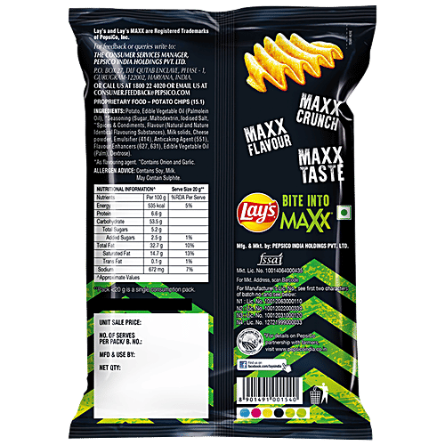Lay's Maxx Potato Chips - Peppery Cheddar, 56 g  