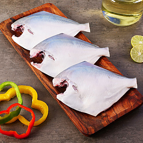 Buy fresho! White Pomfret Fish Medium, Whole Cut Online at Best Price