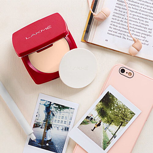 Lakme Forever Matte Compact, 9 g Shell Smooth Finish, Lasts for 12 Hours, Even Toned Look