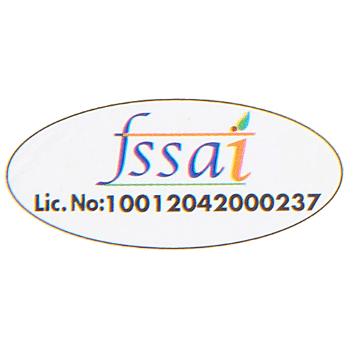 Walkers Italian Lemon & White Chocolate Biscuits - With Tangy Lemon Zest, Delicious Cookies, 150 g  