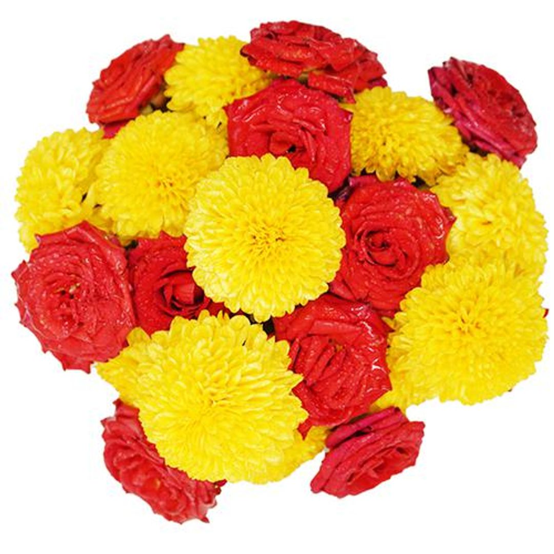 Fresho Assorted Puja Flowers - To Decorate, For Festivals, 100 g 