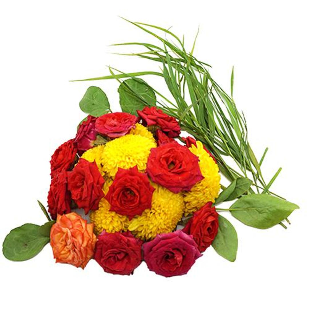 Fresho Assorted Puja Flowers & Greens Mix - To Decorate, For Festivals & Puja, 100 g 