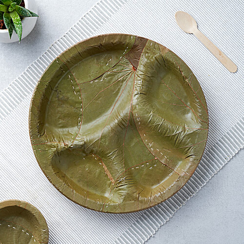 bb home Earth Natural Disposable Plates - 28.5 cms, Siali Leaf, With 4 Compartments, Round, 10 pcs  