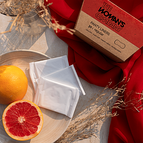 The Woman's Company Panty Liners - Regular, Ultra Thin, Super Soft, Organic Cotton, Biodegradable, 30 pcs  