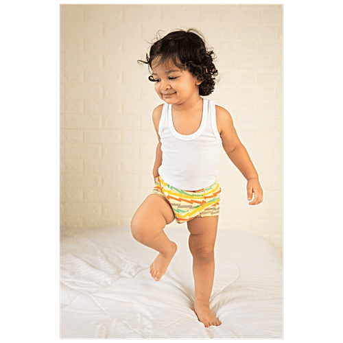 SuperBottoms Basic Cloth Diaper - Freesize Adjustable, Washable & Reusable Cloth Cloth Diaper For Day Time Use With Dry Feel Pad/Soaker/Insert, Space, 1 pc  