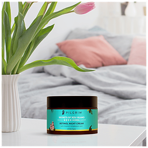 Pilgrim Retinol Night Cream With Vitamin C & Hyaluronic Acid - Treats Signs Of Ageing, 50 g  