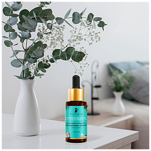 Buy PILGRIM Alpha Arbutin & Vitamin C Brightening Serum With Blueberry