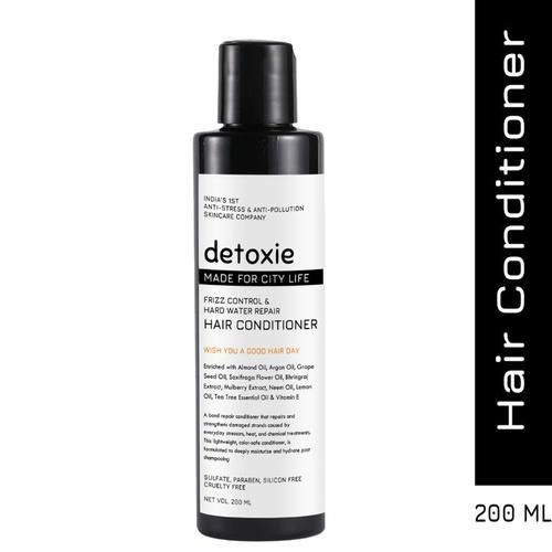 Buy Detoxie Frizz Control & Hard Water Repair Hair Conditioner -  Light-weight, Deeply Moisturise Online at Best Price of Rs  -  bigbasket
