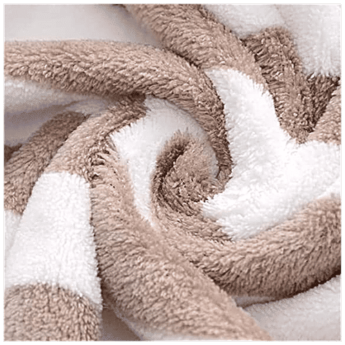 JBG Home Store Microfiber Hand Towels - Soft, Stripes Pattern, 41 x 61 cm, Multicolour, 2 pcs Soft
Absorbs water easily