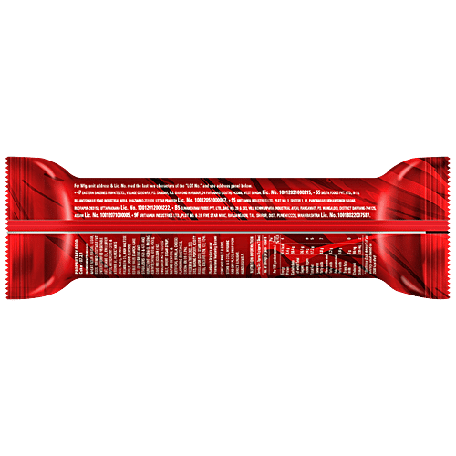 Britannia Gobbles Marble Cake - Red Velvet, Soft & Spongy, 110 g  