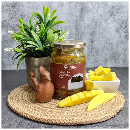 Qualinut Gourmet Natural Sun-Dried Mango Pickle - Lowers Risk Of Heart Disease, 200 g  