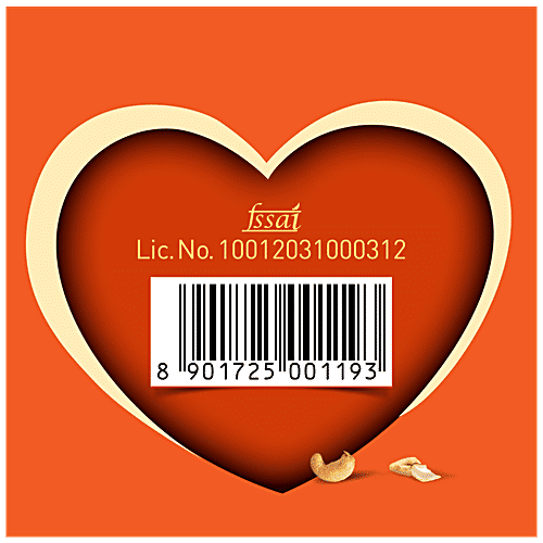 Sunfeast Mom's Magic Cashew Fills, Centre-Filled Cookies With Cashew & Molten Crème - Tea-Time Snack, 75 g Pouch