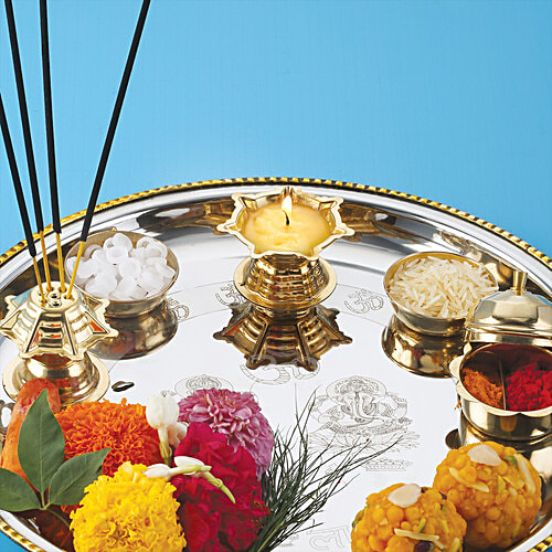 Hazel Stainless Steel Puja Aarti Thali Set 28 cm With Diya, Incense Holder, 2 Haldi-Kumkum Vati, Silver Gold Border, 1 pc Pooja Aarti Thali Set