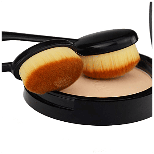 Majestique Oval Face Brush - Large, Soft & Smooth Bristles, For Makeup, 1 pc  