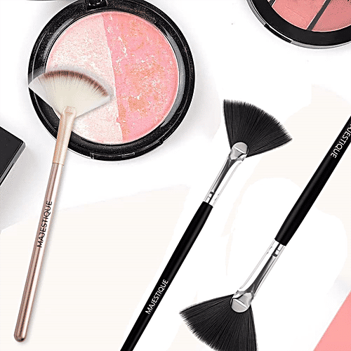 Buy MAJESTIQUE Facial Fan Brush MultiUse, Makeup Tools, For