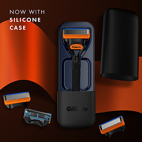 Gillette Fusion5 Premium Gift Set for Men - With 1 Manual Handle, 4 Cartridges & 1 Travel Case, 6 pcs  