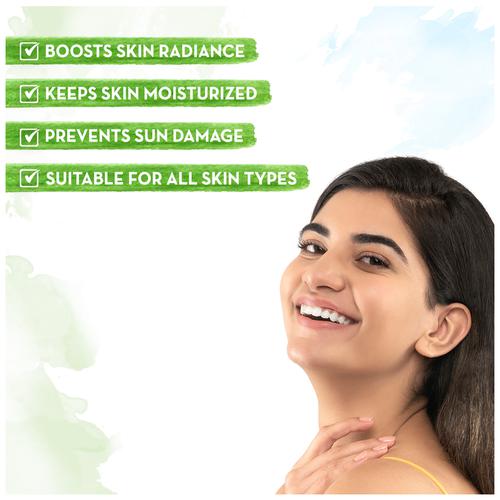 Mamaearth Skin Illuminate Face Cream - With Vitamin C & Turmeric, With SPF, For Radiant Skin, 80 g  