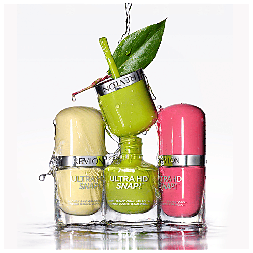 Revlon Ultra HD Snap Nail Enamel - Rich Glossy Finish, 100% Vegan Formula, No Base & Top Coat Needed, 8 ml Driven 