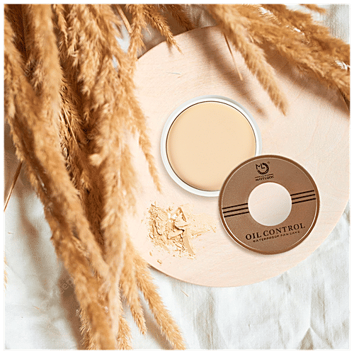 Mattlook Oil-Control Waterproof Pan Cake - Lightweight, Sun Protection, Easy To Blend, 15 g 04 Sun Power 