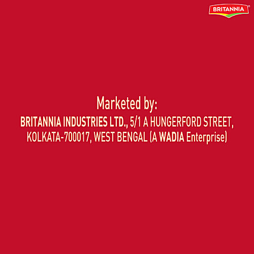 Britannia Season's Greetings - Fruit & Nut Delight Cake, Soft, Spongy & Fluffy, 350 g