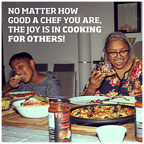 Buy NAAGIN Pantry Essentials Pizza Sauce Adds Flavour Online at Best