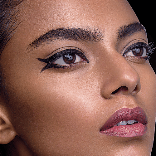 Sugar Cosmetics Born To Wing Gel Eyeliner - Smudge Proof, Long Lasting, 01 Blackmagic Woman, Black, 2.3 g  