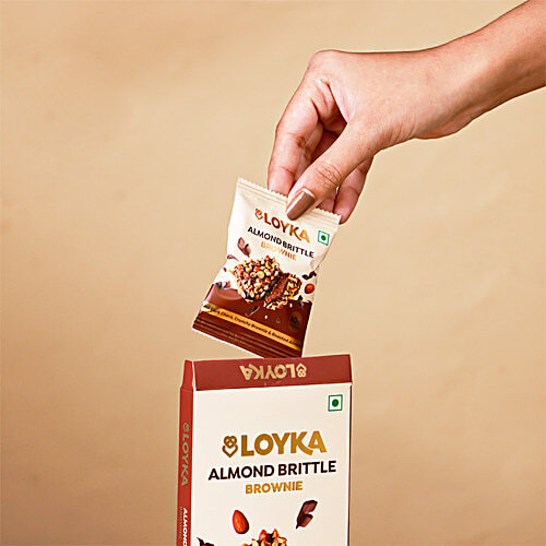 Loyka Almond Brittle Brownie, 43.5 g (3 N x 14.5 g each) 40% Roasted Almonds