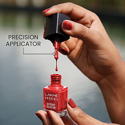 Lakme Glitterati Collection Nail Paint For High Glam, 12 ml 114