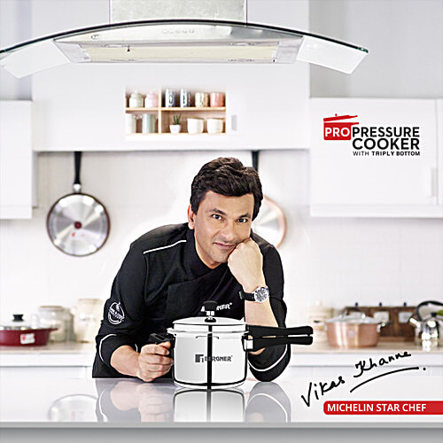 Bergner Sorrento Stainless Steel Pressure Cooker With Outer Lid - Triply Bottom, Induction Base, 5 Year Warranty, Silver, 2 L