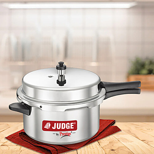 Judge by Prestige Aluminium Pressure Cooker Non-Induction Base - Outer Lid, Silver, 7.5 l  Durable Gasket Release System, Long Lasting Pressure Regulator,