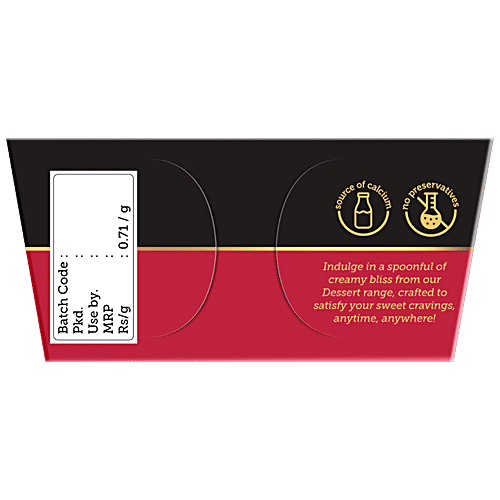 Epigamia Desserts Caramel Pudding, 70 g Made With 80% Milk, No Preservatives, Spoon inside