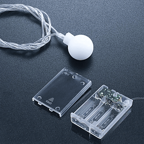 Desidiya 16 Snowball LED Curtain String Window Lights, 1 pc