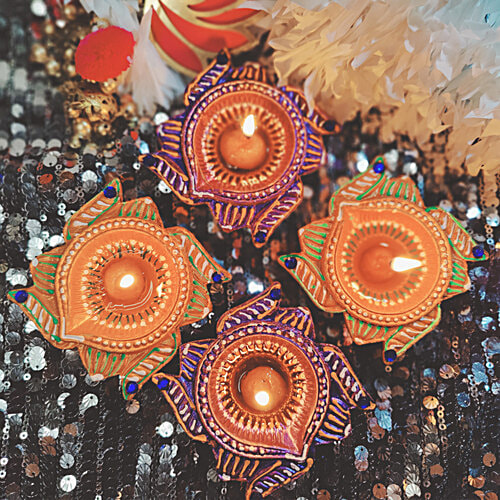 House of Festivals Swastik Shape Hand Work Crafted Mitti Diya/Clay Diya - Round Multicoloured, 4 pcs