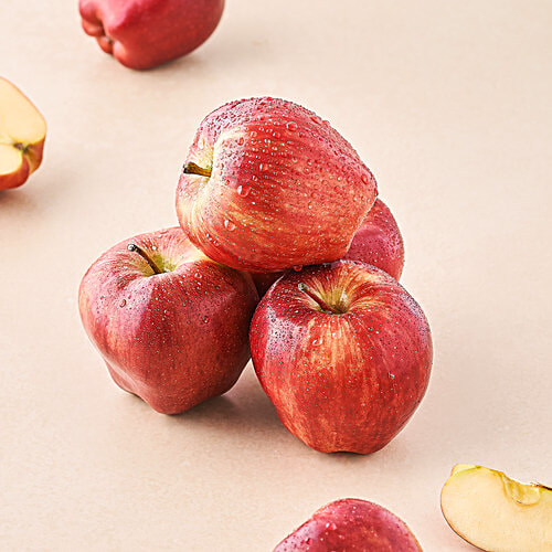 fresho! Apple - Red Delicious, 2 pcs (Approx. 260 g - 300 g)