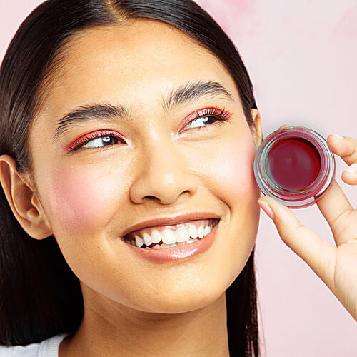 Makeup Revolution Mousse Blush, 6 g Juicy Fuchsia Pink