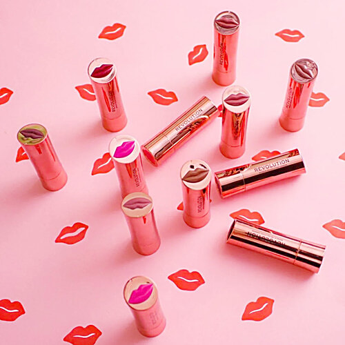 Makeup Revolution Satin Kiss Lipstick, 3.5 g Fling