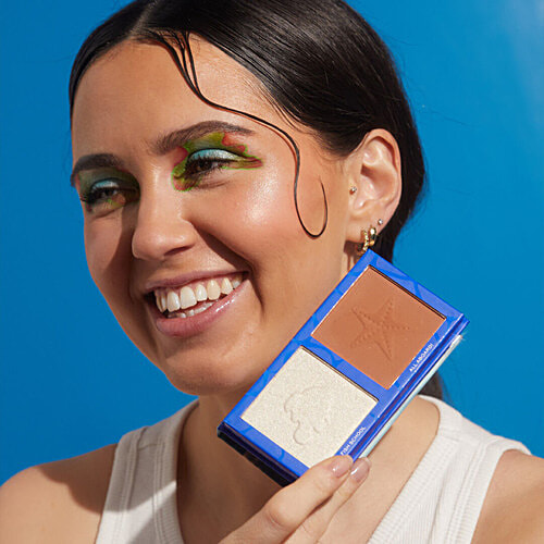 Makeup Revolution Disney Pixar’s Finding Nemo X Wake Up Bronzer & Highlighter Palette, 9 g