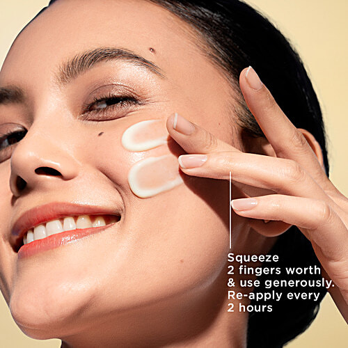 Ponds Sun Miracle SPF 50 PA+++ Sunscreen Creme Gel - With Hyaluronic, Protect & Bright, 50 g  