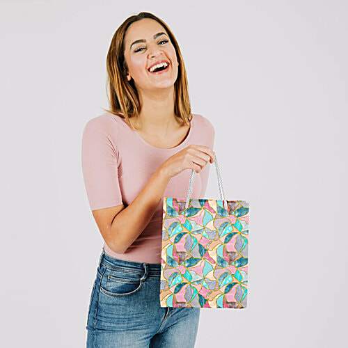 Untumble Return Gift Paper Bag - Medium, For Birthday, Baby Shower, House Warming, Anniversary, Wedding Occasions, 4 pcs Vibrant Colours
Versatile Occasions