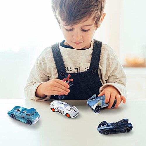 Wembley 1:64 Free Wheel + Pull Back Metal Die Cast Metal X Racers Toy Car - High-Speed Unbreakable Diecast Metal, Assorted Colours, 3 pcs  High-Speed
 Unbreakable Diecast Metal