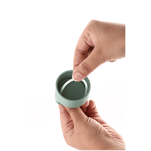 Nakoda Kids PU Insulated Water Bottle, Velar, Cream, 600 ml  