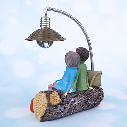 DP Couple Under Light Figurine, 1 pc  