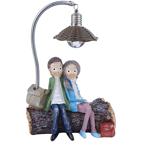 DP Couple Under Light Figurine, 1 pc  