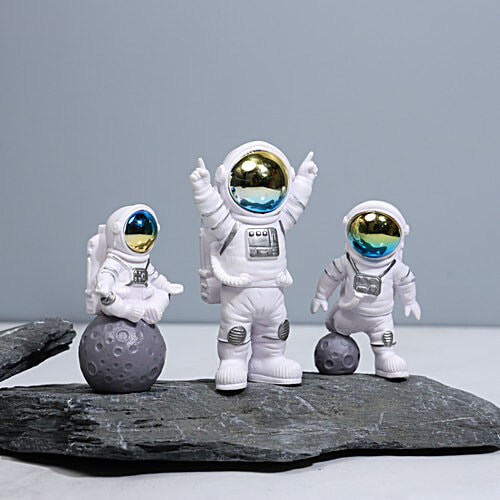 DP Little Astronaut Spaceman Figurine Set, 3 pcs  