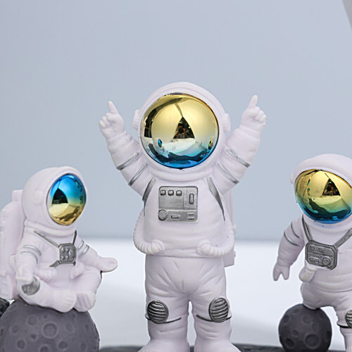 DP Little Astronaut Spaceman Figurine Set, 3 pcs  