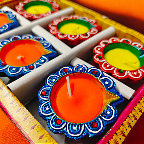 House of Festivals Detailed Flower Design Clay Diya - With Colourful Wax, 6 pcs