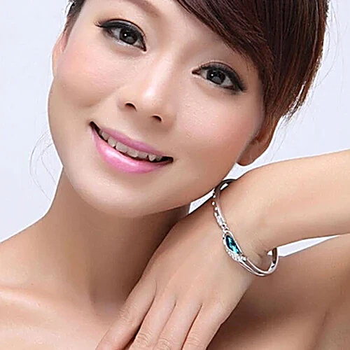 Youbella Stylish Fancy Party Wear Jewellery Silver-Plated Classic Bracelet, 1 pc  