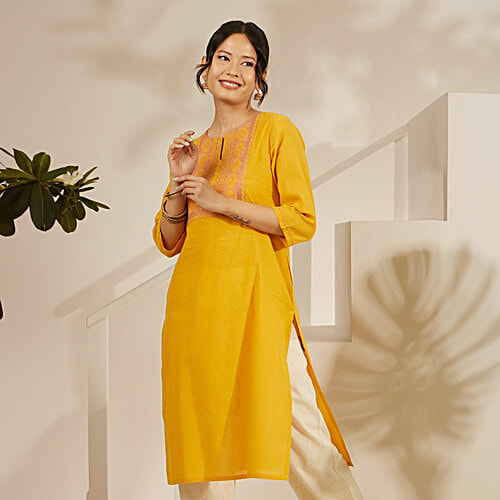 Daali Yellow Mangalgiri Round Neck 3/4 Sleeves Smart Formals Kurta With Two Pockets, 1 pc (Size - 2XL) 